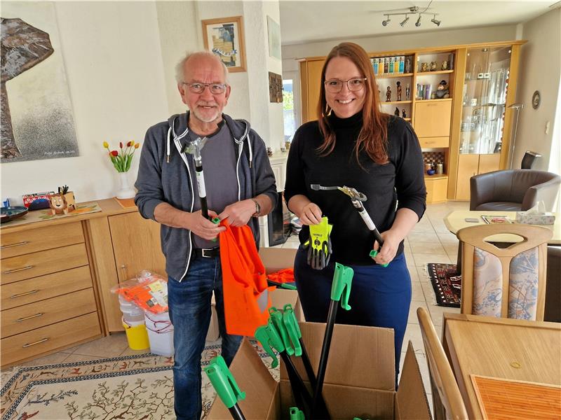 Der Dreck-Weg-Tag soll sich als erstes Projekt der Vaupel-Stiftung etablieren, sagen Detlev Koch und Celine Krause.