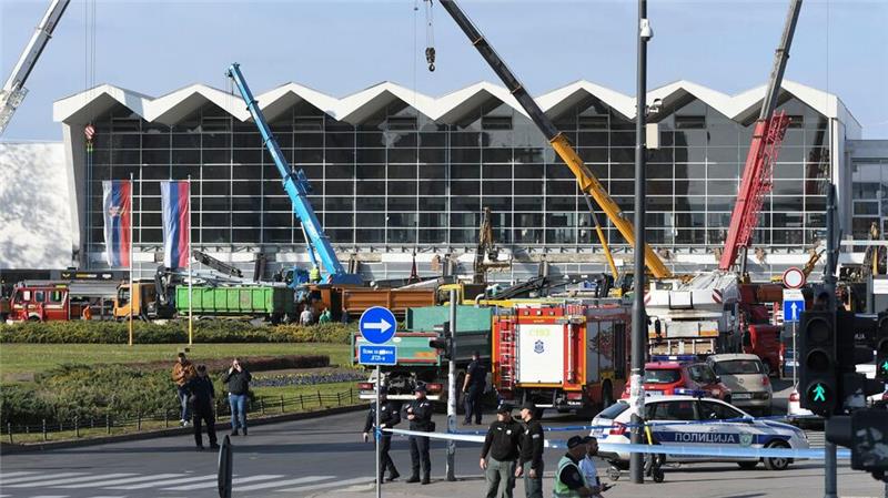 Bahnhofsvordach in Serbien stürzt ein: Mindestens zwölf Tote Der Einsturz des Bahnhofsvordachs in Novi Sad forderte mindestens acht Menschenleben (Foto aktuell).