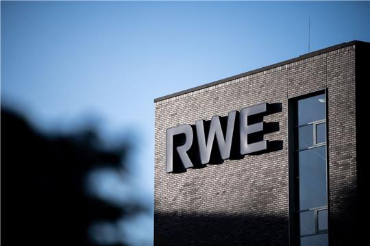 Der Energieriese RWE forciert den Ausbau seiner Grünstrom-Erzeugung deutlich.