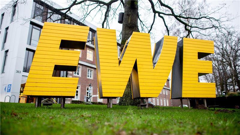 Der Energieversorger EWE hat weitere Investitionen für den Ausbau der Wasserstoffversorgung angekündigt. (Archivfoto)