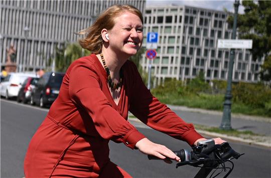 Der Entwurf des «Wachstums-Chancengesetz» von Bundesfinanzminister Lindner konnte im Kabinett nicht auf den Weg gebracht werden, da Familienministerin Lisa Paus ihr Veto einlegte.