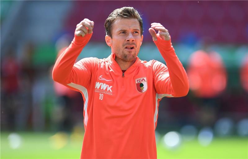 Der Ex-Profi Daniel Baier beendet seine Tätigkeit als Scout des VfL Wolfsburg und wechselt zum FC Bayern München.
