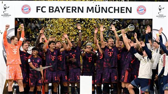 Der FC Bayern München sicherte sich mit dem Franz-Beckenbauer-Supercup den ersten Titel der Saison.