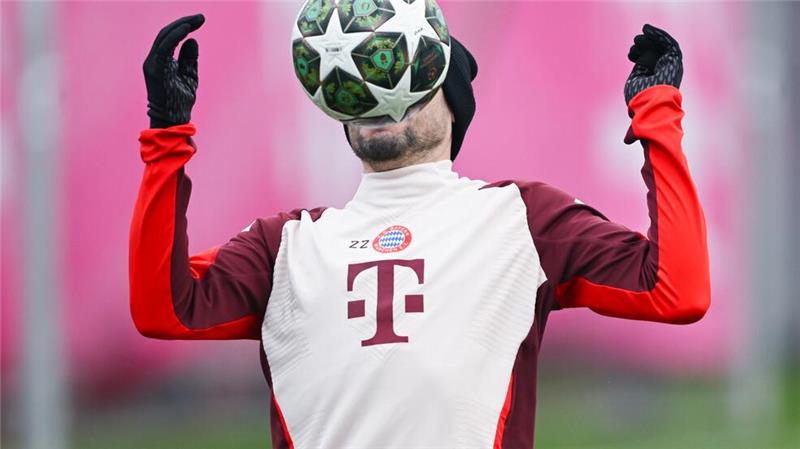 Bayerns Ehrenrunde auf Achtelfinal-Weg - „Krasse Atmosphäre“ Der FC Bayern muss sich im Playoff-Hinspiel beweisen.