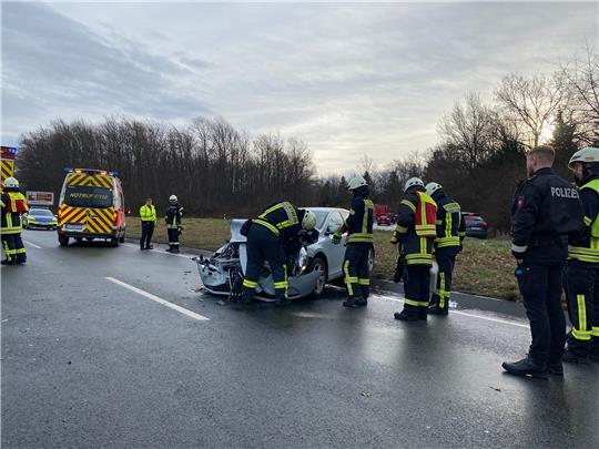 Der Fahrer wurde leicht verletzt. Foto: Feuerwehr Goslar