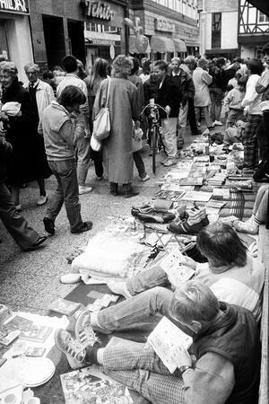 Der Flohmarkt erstreckte sich in den Anfangsjahren über die gesamte Innenstadt.