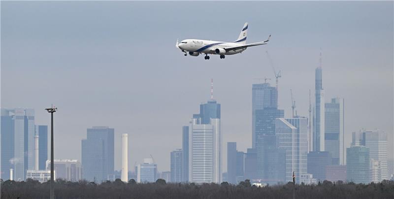 Kleinster Großflughafen der Welt - Fraport wird 100 Der Flughafenbetreiber Fraport AG feiert in diesem Jahr sein 100-jähriges Bestehen.