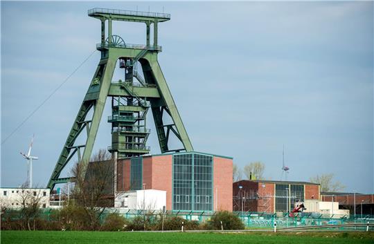 Der Förderturm von Schacht Konrad in Salzgitter.