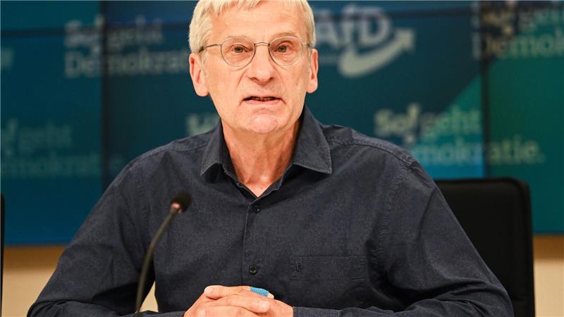 Der Fraktionsvorsitzende der AfD im Landtag, Hans-Christoph Berndt, wirft dem Verfassungsschutz Willkür vor.