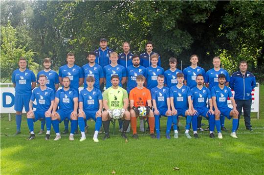 Der Fußball-Nordharzligist FG Vienenburg/Wiedelah hat einen großen Kader. Der Vizemeister aus der vergangenen Saison möchte in der Tabelle wieder oben angreifen, sieht sich aber starker Konkurrenz ausgesetzt. Foto: Gietemann