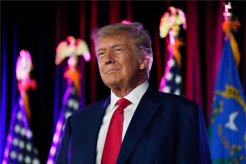 Ein Prozess gegen Trump bis auf Weiteres verschoben Der Gerichtsprozess gegen den früheren US-Präsidenten Donald Trump in der Affäre um die Mitnahme geheimer Regierungsdokumente soll später starten als bislang geplant.