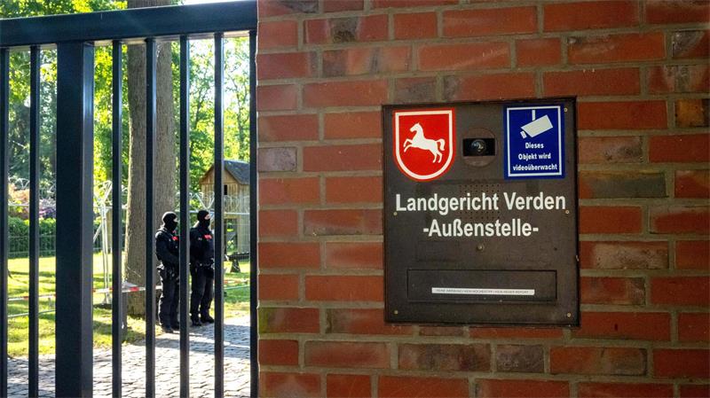 Millionen teurer Gerichtssaal wird wieder genutzt Der Gerichtssaal in einer früheren Reithalle stand nach dem Urteil gegen Daniela Klette Ende Mai monatelang leer. (Archivbild)