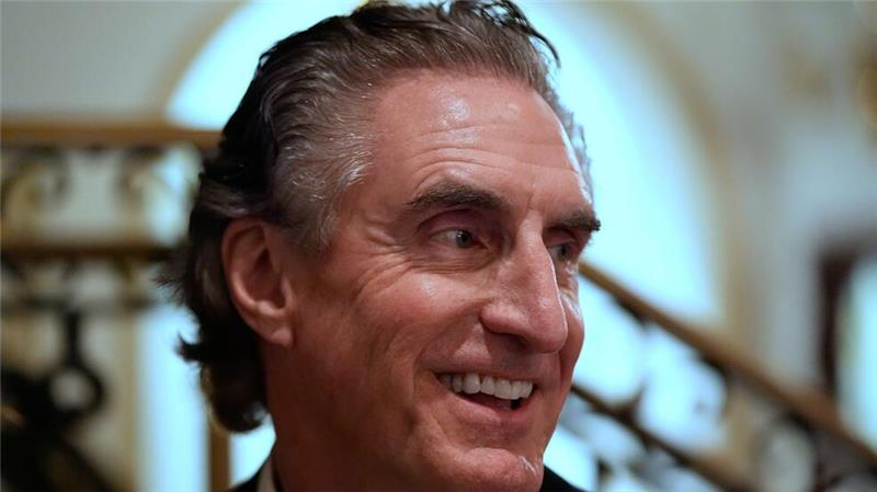 Trump feiert Gala mit Regierungskandidaten und Promis Der Gouverneur von North Dakota, Doug Burgum, soll Trumps Innenminister werden.