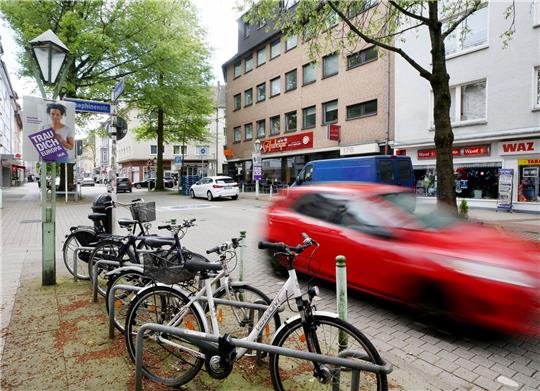 Der Grünen-Bundestagsabgeordnete Gehring und sein Parteikollege Fliß waren nach eigenen Angaben in Essen nach einer Parteiveranstaltung attackiert worden.