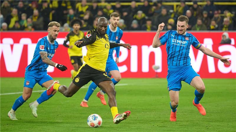 Der Guineer verschoss indes auch einen weiteren Strafstoß. 