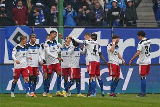 Der HSV feierte einen Heimsieg gegen Braunschweig.