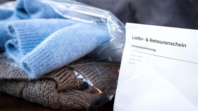 Große Firmen dürfen unverkaufte Mode nicht mehr wegwerfen Der Handelsverband sieht mit der Regel neue Herausforderungen auf den Handel zukommen. (Symbolbild)