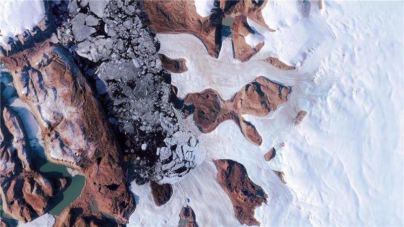 Riesiger Krater in Grönland entdeckt Der Harder Gletscher im Norden Grönlands hat bei Forschenden für eine große Überraschung gesorgt.