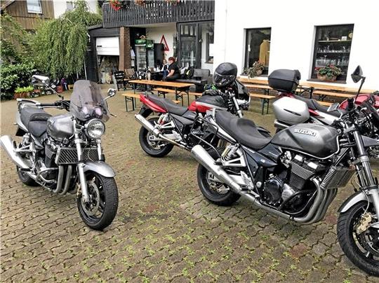 Der Harz ist Motorradregion durch und durch. Um sich auf die Biker und deren Bedürfnisse einzustellen, hat sich das Landhaus am Kunstberg in Altenau um das Zertifikat „Motorradfreundliches Hotel“ beworben. Fotos: Privat