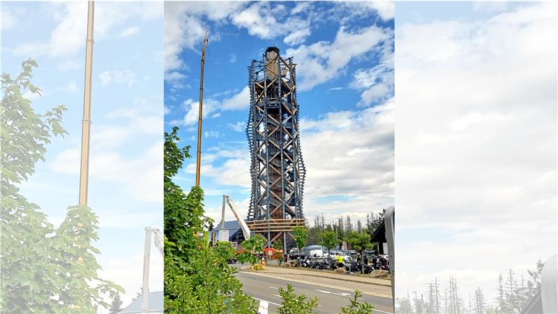 Der Harzturm in Torfhaus soll 65 Meter in die Höhe ragen. Zurzeit entsteht die oberste Etage. Foto: Neuendorf