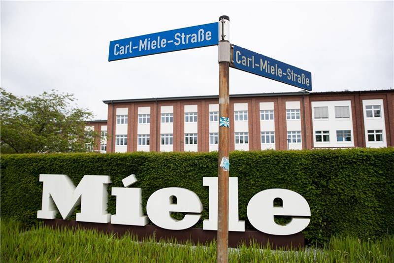 Der Hausgeräte-Hersteller Miele aus Gütersloh baut weltweit 2000 Stellen ab.
