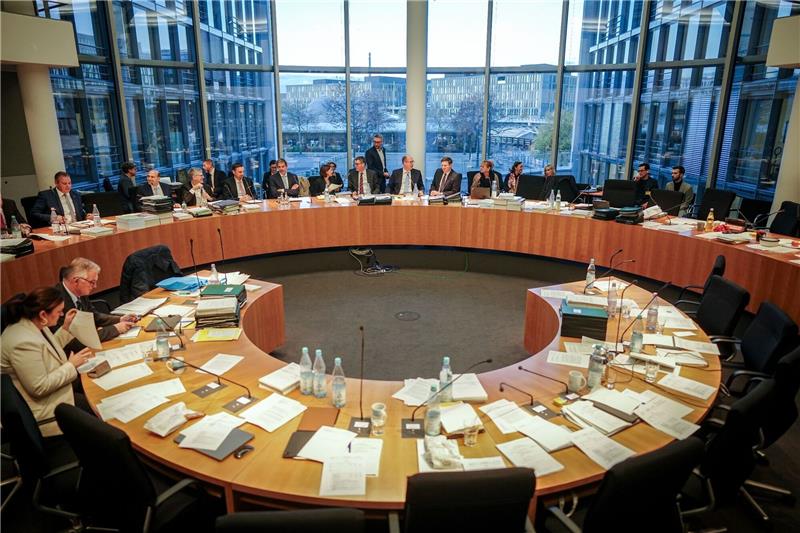 Beschluss im Haushaltsausschuss: Etat für 2024 steht Der Haushaltsausschuss des Bundestags hat den Etat für 2024 beschlossen.