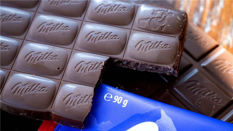 Der Hersteller der Milka-Tafel will ein Urteil nicht akzeptieren. (Symbolbild)