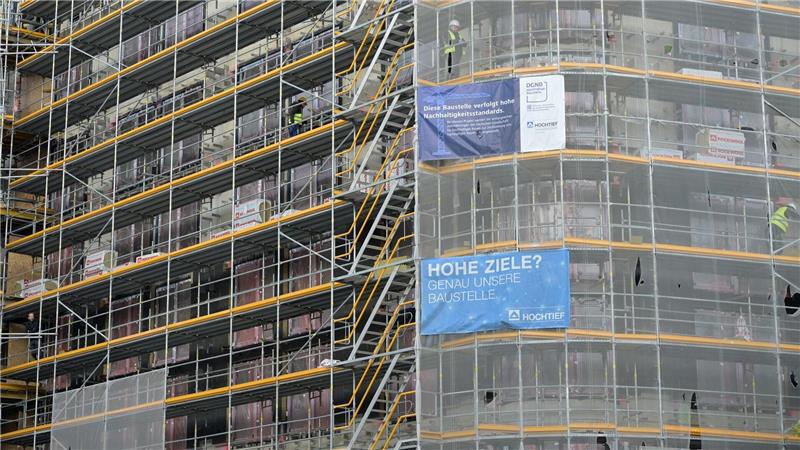 Umsatzverluste am Bau - Aufträge erholen sich Der Hochbau hat sich im August erholt. Die Unternehmen sammelten mehr Aufträge ein.