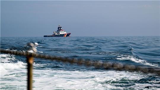 Der Hochseeschlepper „Nordic“ nahm den treibenden Ponton an den Haken. (Symbolbild)