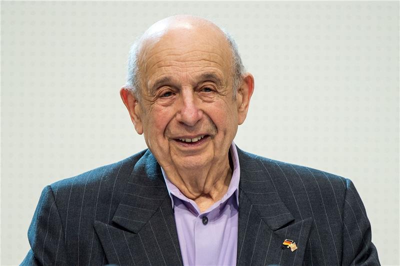 Holocaust-Überlebender Guy Stern mit 101 gestorben Der Holocaust-Überlebende Guy Stern im Mai 2019 als Gast im niedersächsischen Landtag.