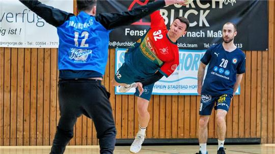 Der Hornburger Fabian Gnade erwischt gegen Eintracht Braunschweig einen Sahnetag und erzielt insgesamt elf Treffer gegen den Tabellenführer.
