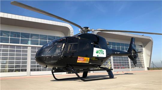 Der Hubschauer der Firma Heli-Jet fliegt wieder mit Gästen über Clausthal-Zellerfeld.