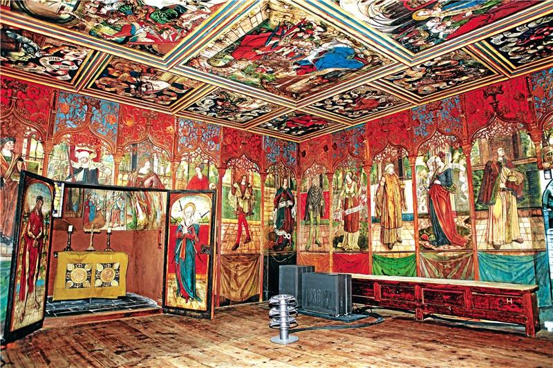 Der Huldigungssaal ist nach Stadt-Angaben zwischen 1505 und 1520 als Sitzungssaal des Rates entstanden. Er gilt als einzigartiges Kleinod spätgotischer Raumkunst. Wände, Decke und sogar Fensternischen sind vollständig mit Tafelgemälden ausgekleidet. Jedes einzelne Gemälde ist nach Experten-Ansicht ein Kunstwerk für sich. Archivfoto: Schenk