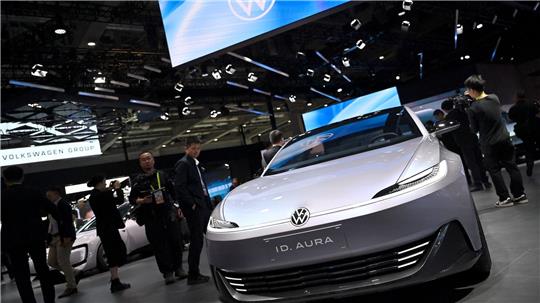 Der ID. Aura - hier nicht als Studie - ist eines der neuen Modelle, mit denen VW in China durchstarten will. (Archivfoto)