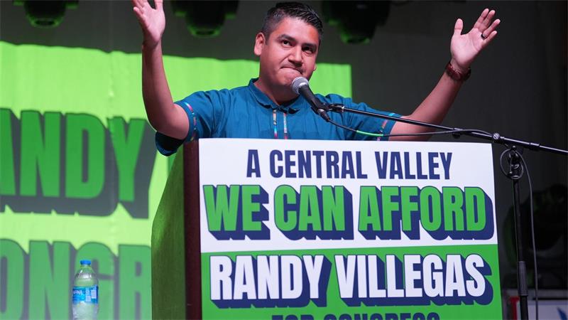 Der Immigranten-Sohn Randy Villegas hat gute Chancen auf einen Wahlsieg für die Demokraten. 