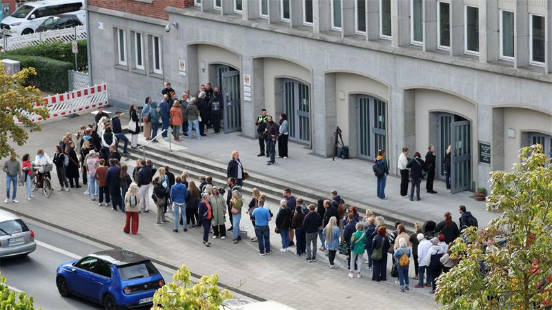 Der Interesse an dem Prozess ist von Beginn an groß. 