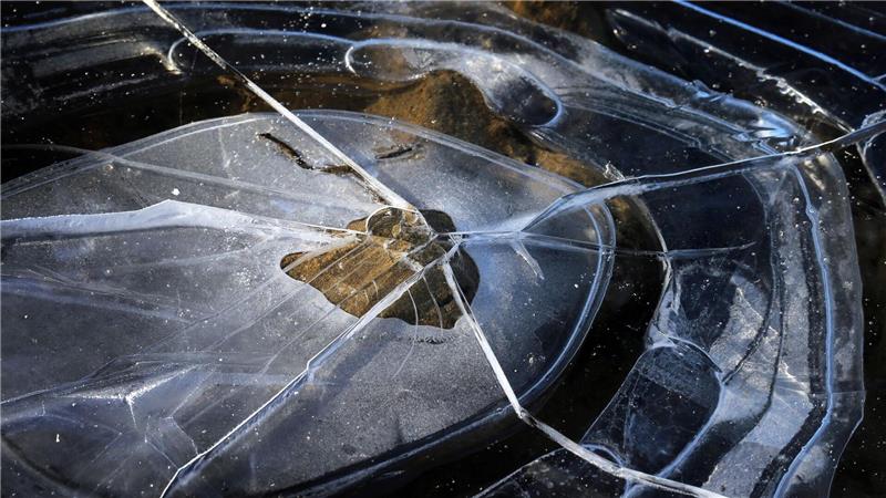 Der Junge kam stark unterkühlt ins Krankenhaus. (Symbolbild)