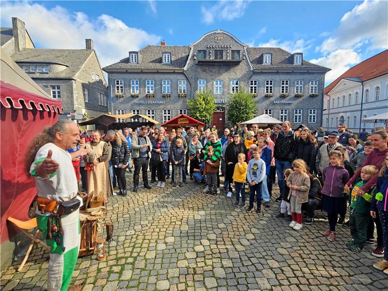 Der Kaisermarkt kommt mit seinem ausgewählten Show-Programm gut beim Publikum an.  Fotos: Epping, Sowa