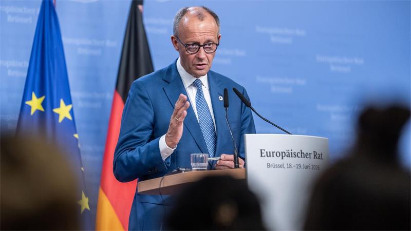 Der Kanzler versammelt seine Verbündeten im Streit um den EU-Haushalt im Kanzleramt.