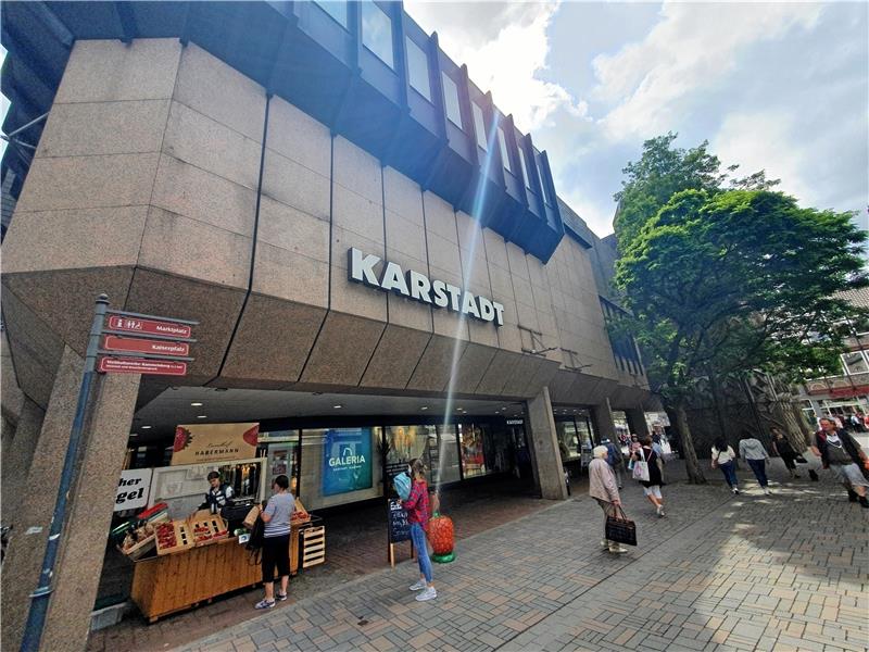 Der Karstadt-Konzern befindet sich erneut in finanziellen Schwierigkeiten und hat nun Filialschließungen und Entlassungen angekündigt. Ist auch der Standort Goslar bedroht? Archivfoto: Sowa