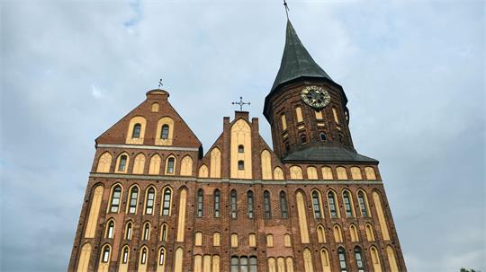 Der Königsberger Dom ist bis heute das Wahrzeichen der Stadt, die sich seit 80 Jahren Kaliningrad nennt. (Archivbild)