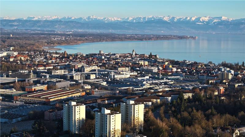 Der Konzern mit Sitz in Friedrichshafen will bis Ende 2028 bis zu 14.000 Stellen streichen. 