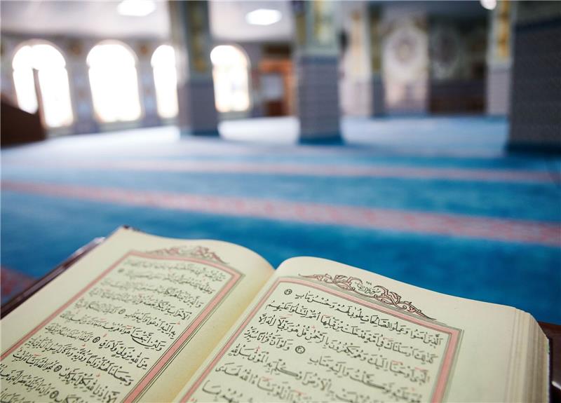 Dänemark plant Haftstrafen für Koranverbrennungen Der Koran ist die heilige Schrift des Islams.