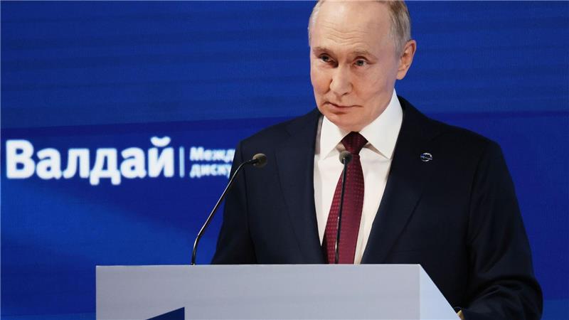 Putin warnt USA vor Tomahawk-Raketen für die Ukraine Der Kremlchef erläuterte vor Außenpolitikexperten mehrere Stunden lang seine Sicht auf die Welt.