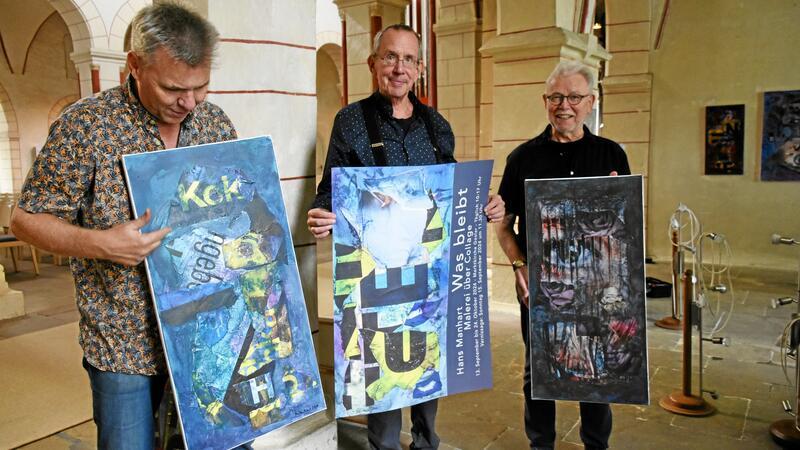 Hans Manhart zerlegt die Welt und setzt sie neu zusammen Der Künstler Hans Manhart (Mitte) und sein Aufbauteam: Pfarrer Ralph Beims (links) und Kirchenvorstand Dierk Landwehr (rechts). Am Sonntag wird die Ausstellung „Was bleibt?“ eröffnet.