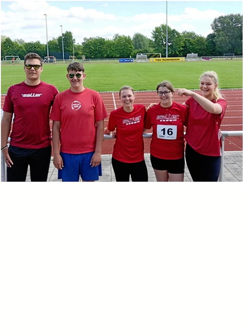 Nordharzer Leichtathleten sichern sich Titel Der LAV 07 Bad Harzburg mit Dominique Lehmann (v.l.), Maurice Sean Nebendahl, Michelle-Sophie Nebendahl, Mareike Kordys und Angelique Lehmann bei den Bezirksmeisterschaften. Foto: Privat