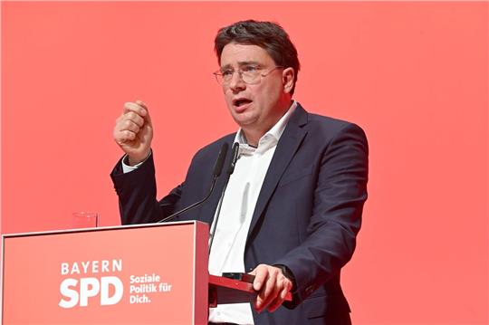 Der Landesvorsitzende der SPD in Bayern, Florian von Brunn, ist zum Spitzenkandidat für die Landtagswahl 2023 gewählt worden.