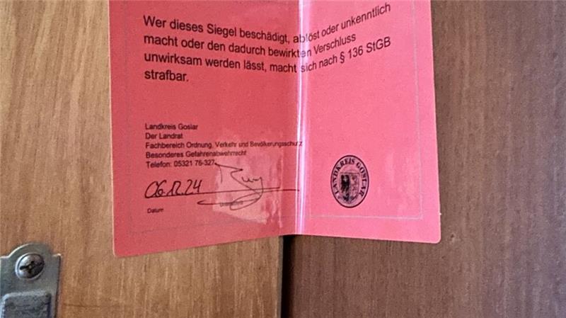 Der Landkreis hat am Freitag in Goslar in der Breiten Straße einen Bordellbetrieb geschlossen. Ein Zimmer in der Wohnung wurde versiegelt, in der eine Prostitutierte illegal gearbeitet hat.