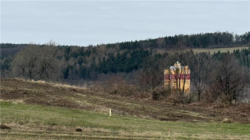 Der Landkreis prüft rechtliche Schritte. 
