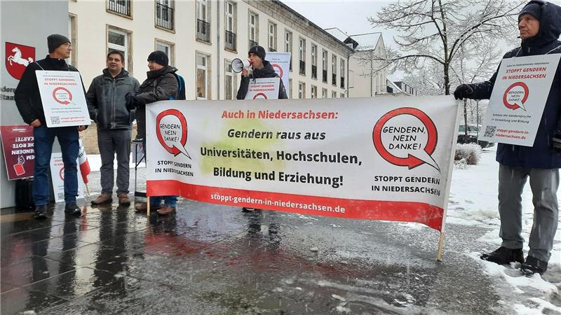 Der Landtag muss sich nicht mit der Forderung nach einem Gender-Verbot in Behörden befassen. (Archivbild)